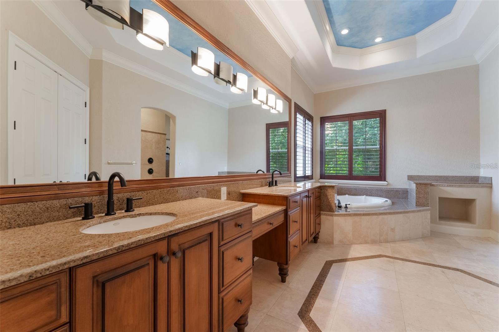 Image 22 of 54 For 8814 Southern Breeze Drive