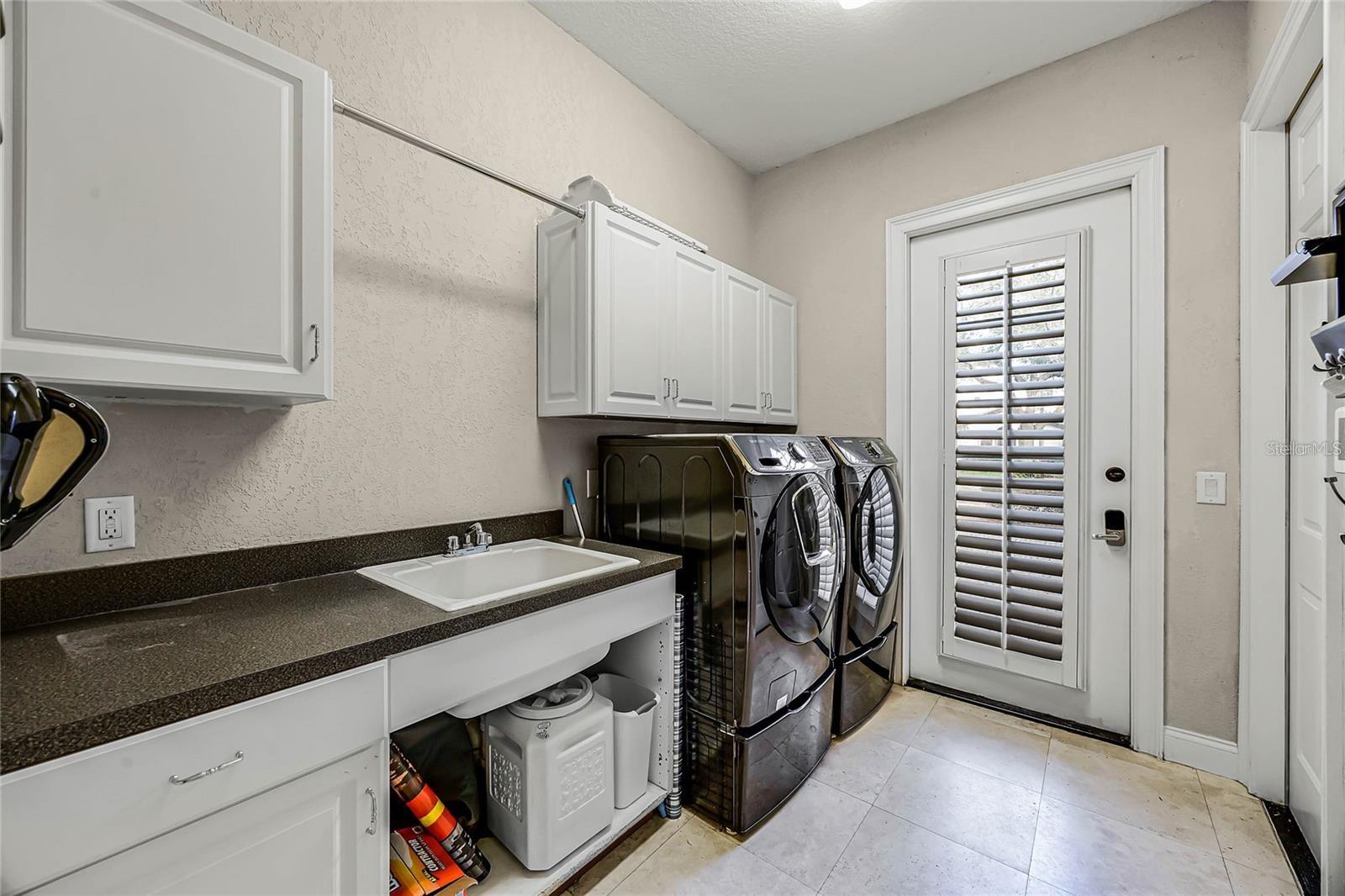 Image 30 of 54 For 8814 Southern Breeze Drive