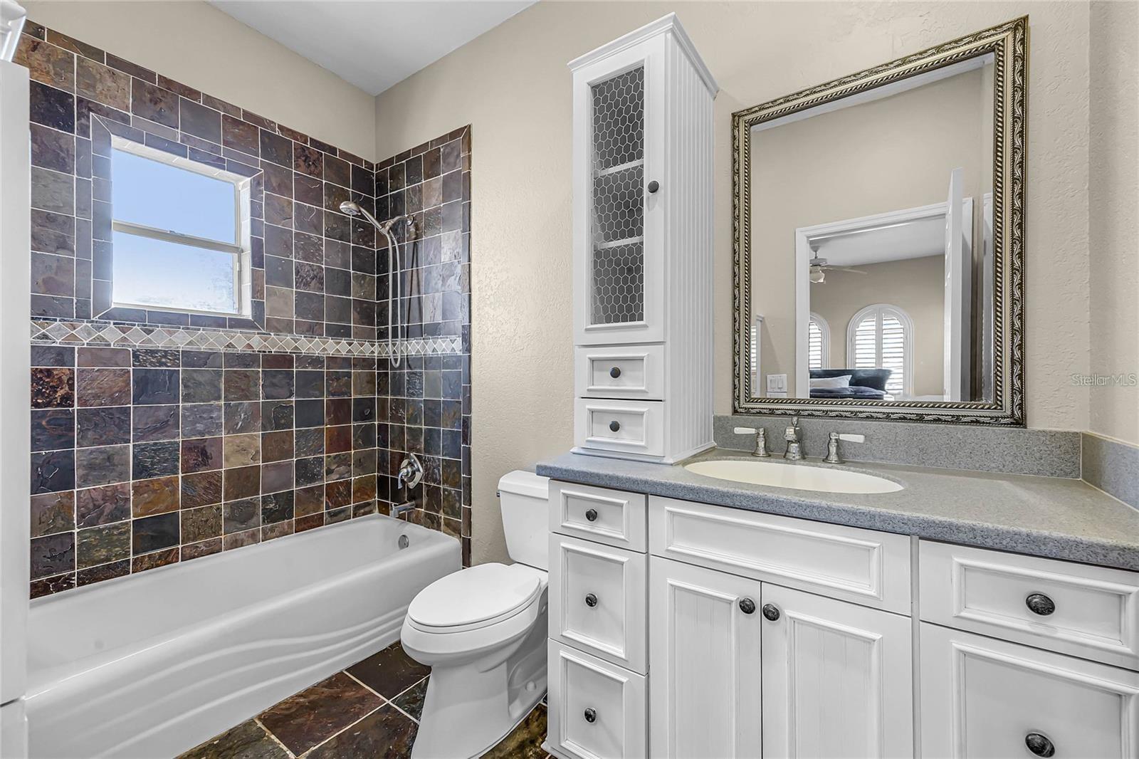 Image 33 of 54 For 8814 Southern Breeze Drive