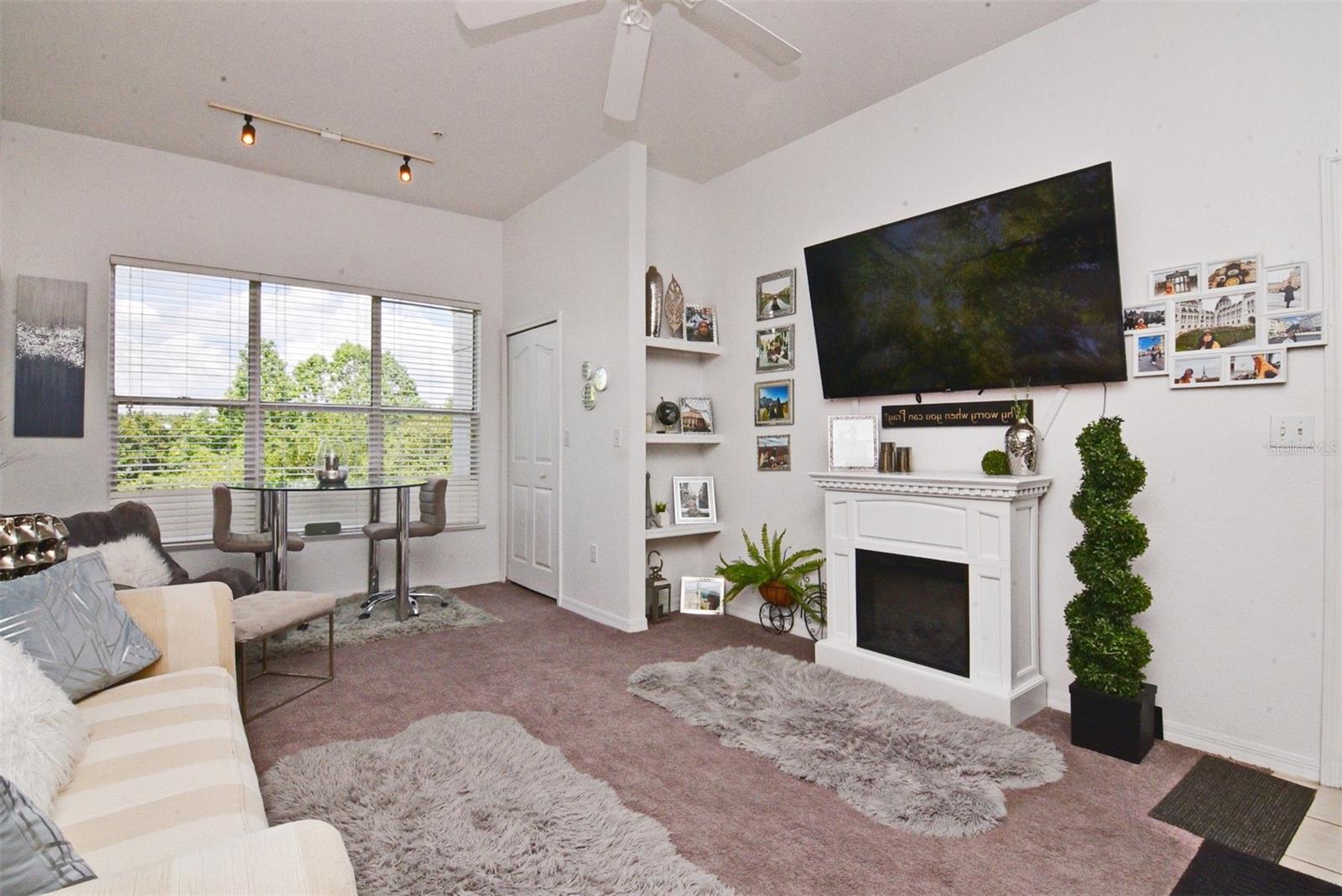 Image 2 of 10 For 8929 Legacy Court 307
