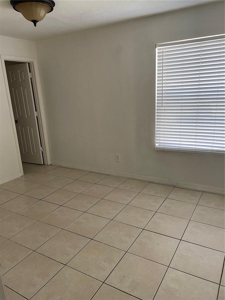 Image 15 of 24 For 4732 Walden Circle 1217