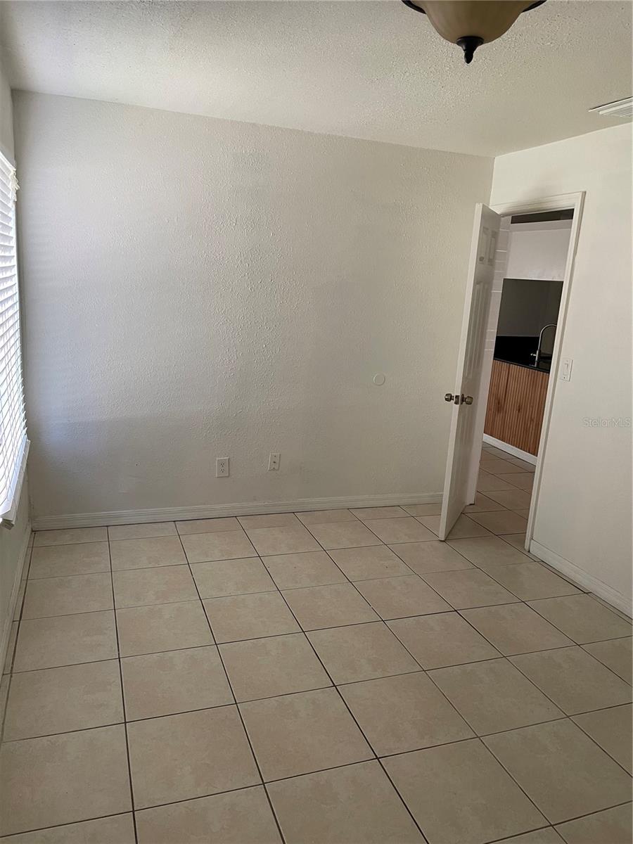 Image 16 of 24 For 4732 Walden Circle 1217