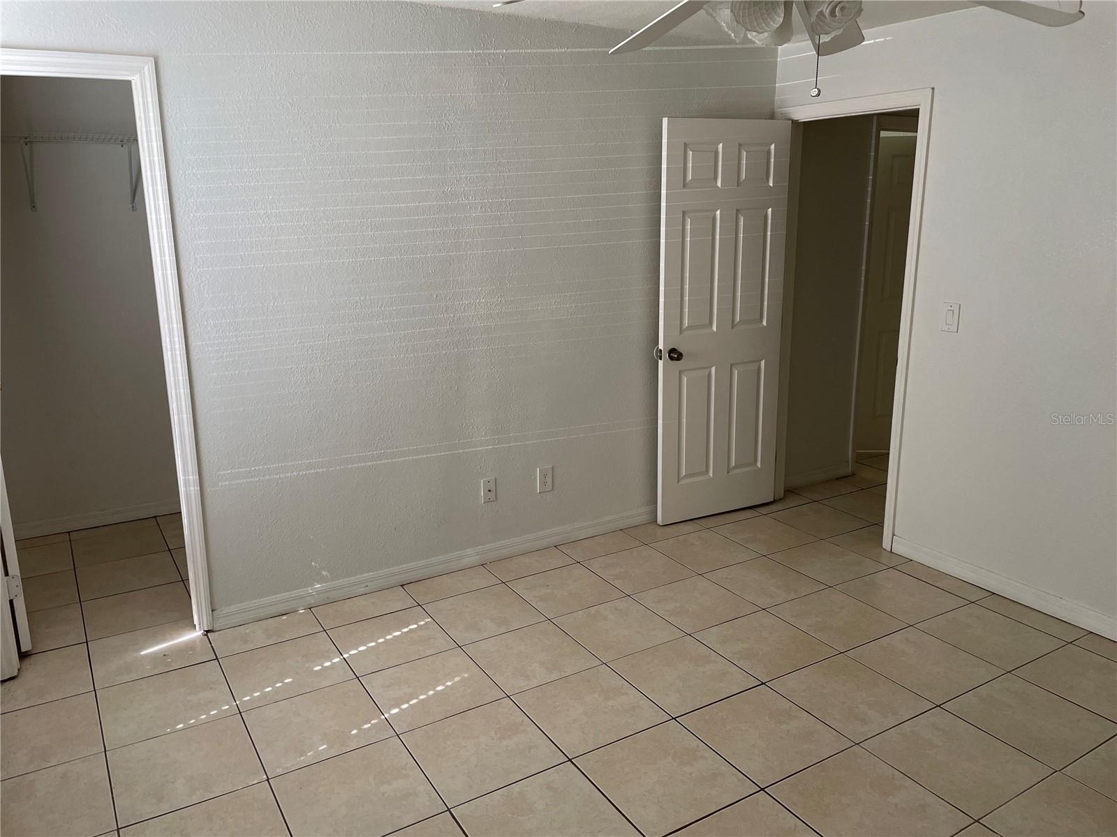 Image 19 of 24 For 4732 Walden Circle 1217