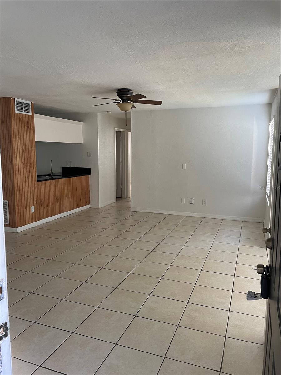 Image 4 of 24 For 4732 Walden Circle 1217