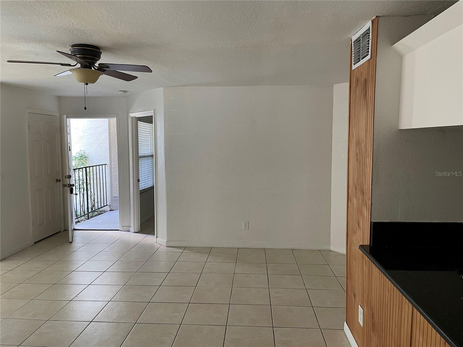 Image 7 of 24 For 4732 Walden Circle 1217