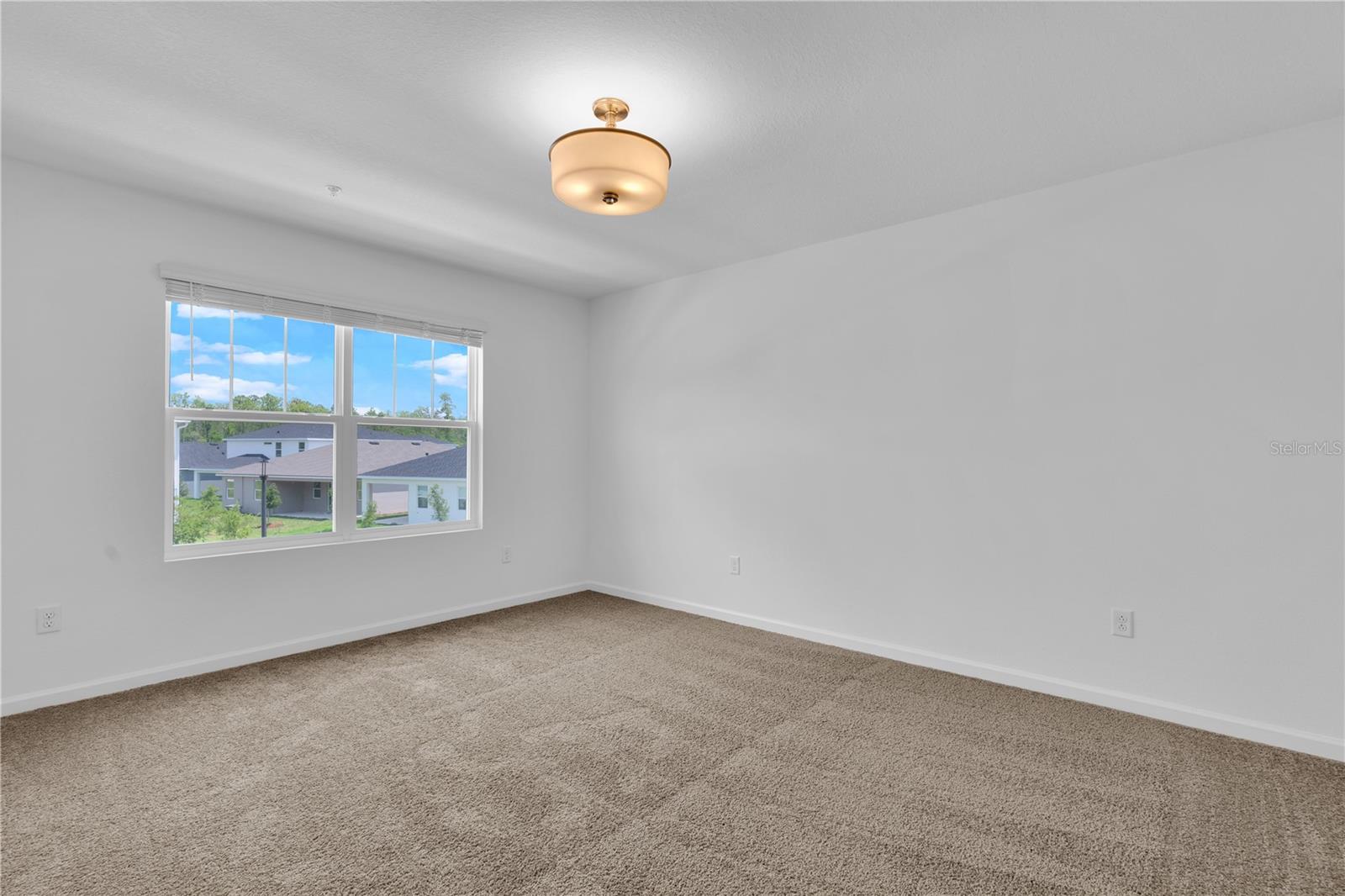 Image 19 of 33 For 9674 Peace Drive