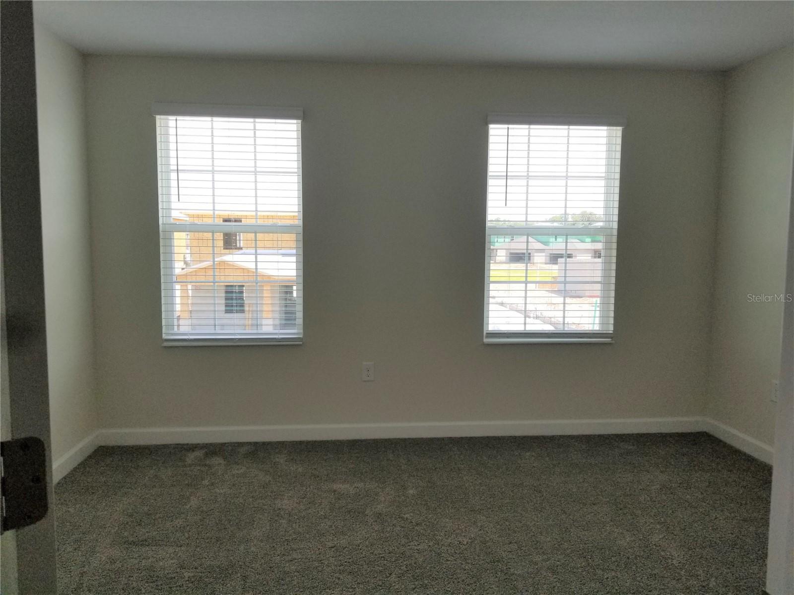 Image 4 of 10 For 11142 Longleaf Woods Drive