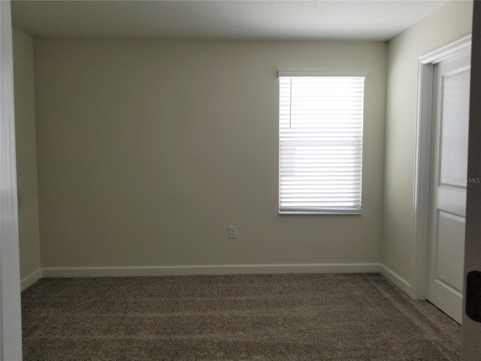 Image 7 of 10 For 11142 Longleaf Woods Drive