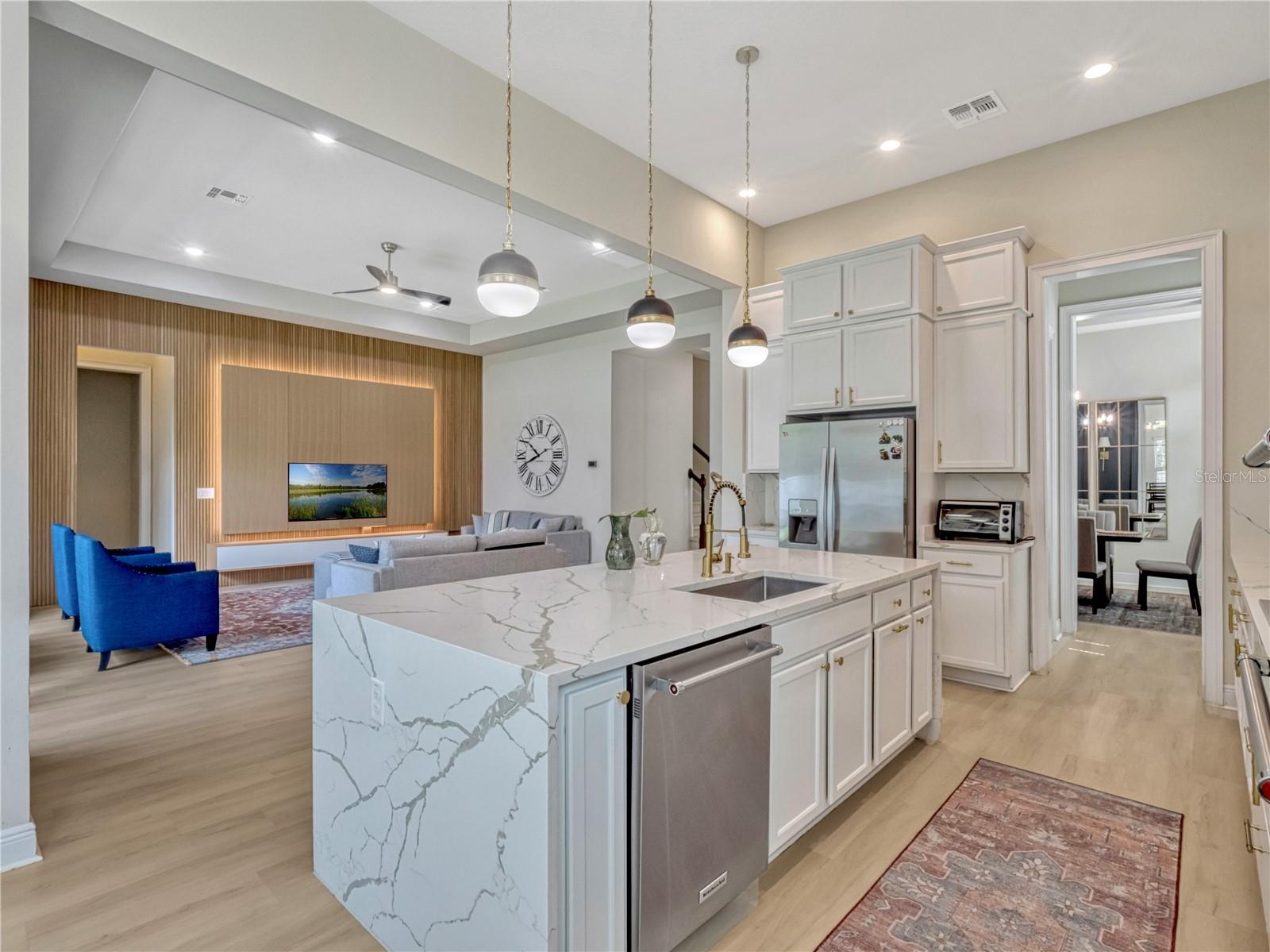 Image 18 of 52 For 8047 Chilton Drive