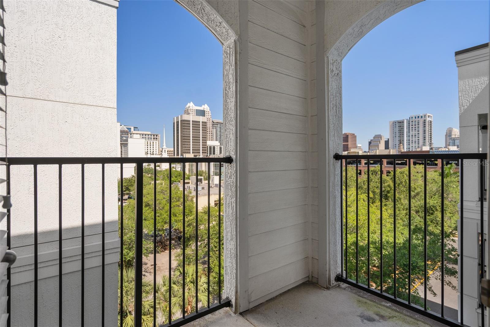 Image 17 of 24 For 206 South Street 6007