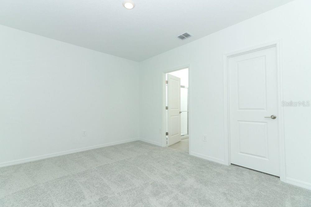 Image 16 of 39 For 471 Wayland Drive