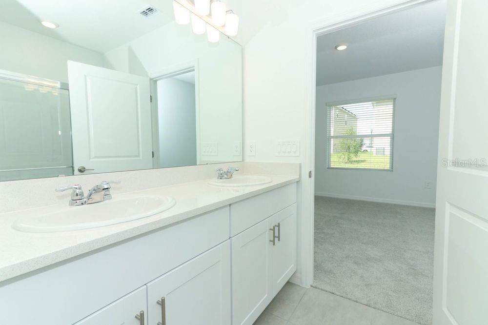 Image 18 of 39 For 471 Wayland Drive
