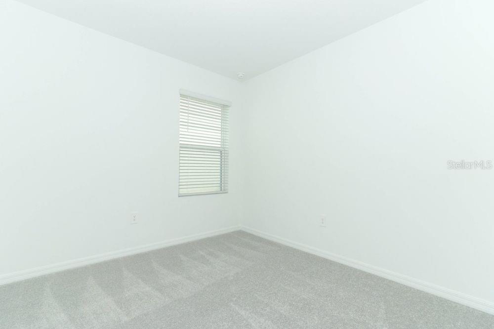 Image 20 of 39 For 471 Wayland Drive