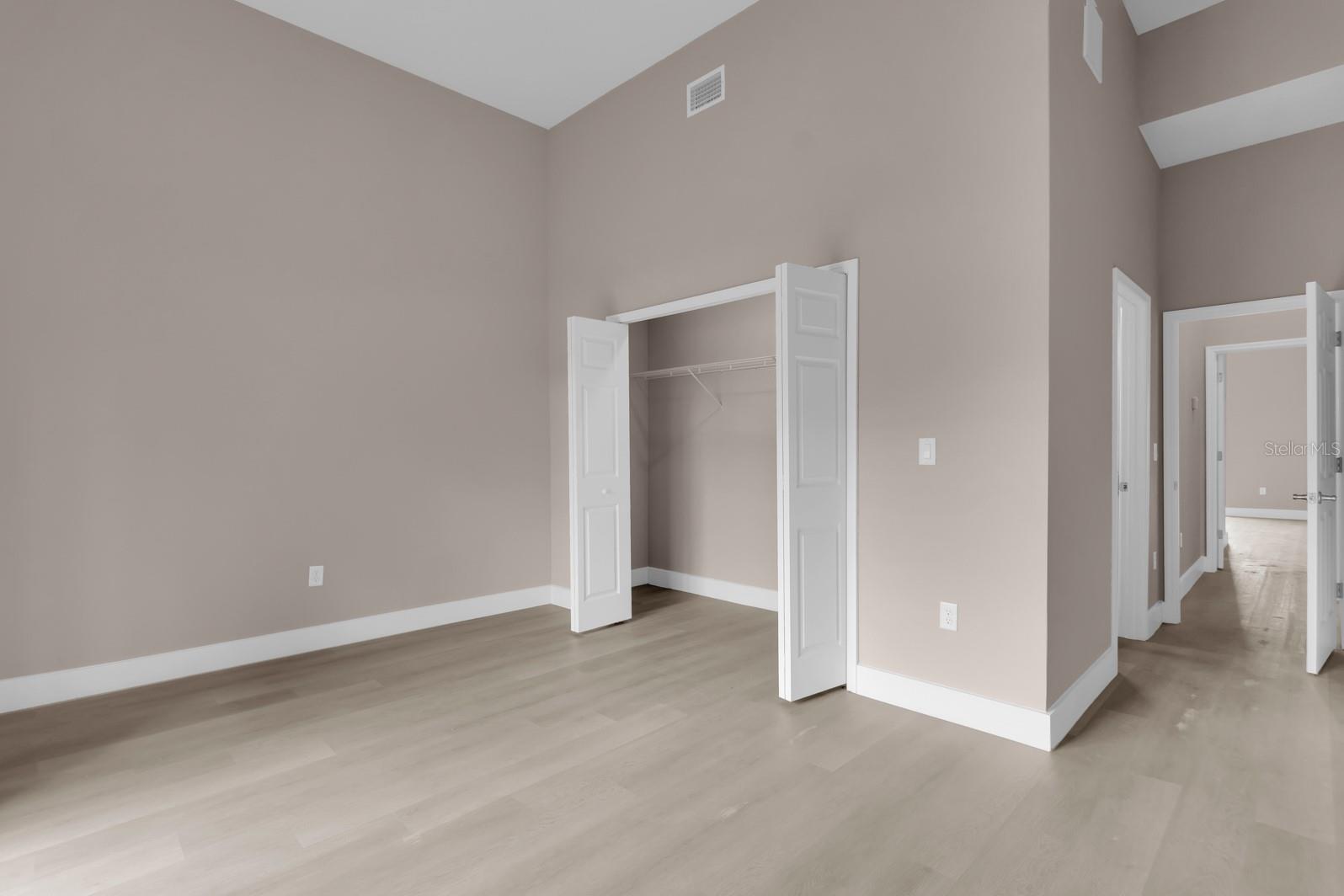Image 16 of 27 For 6805 Heavitree Drive