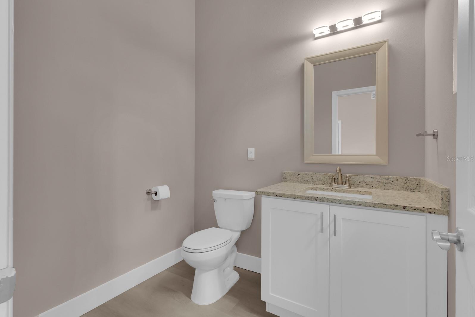 Image 4 of 27 For 6805 Heavitree Drive
