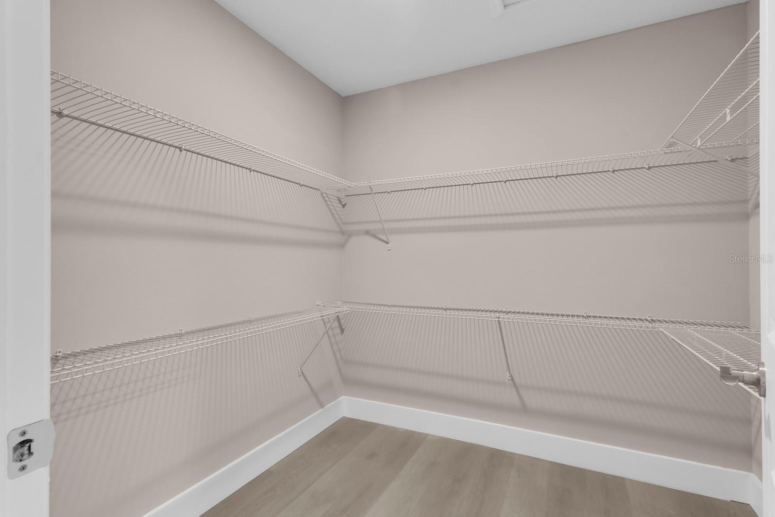 Image 9 of 27 For 6805 Heavitree Drive