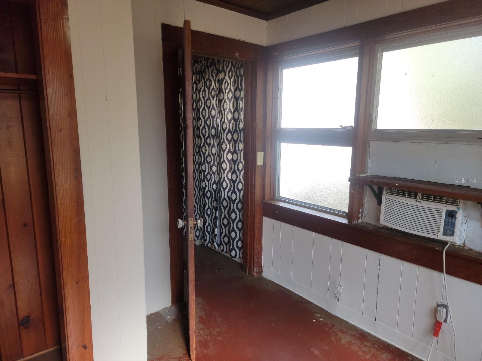 Image 21 of 27 For 1317 Portland Avenue