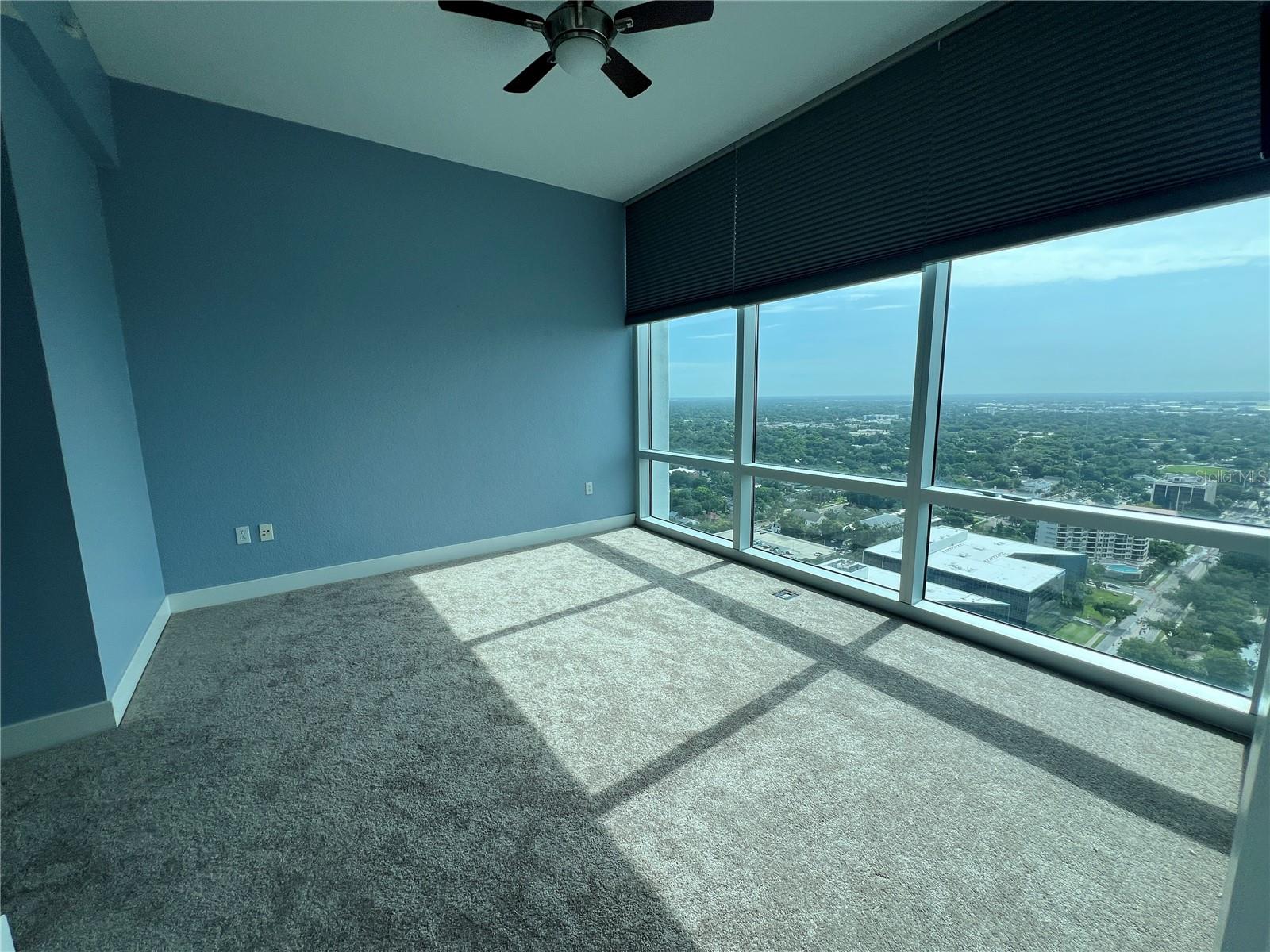 Image 11 of 25 For 150 Robinson Street 29b
