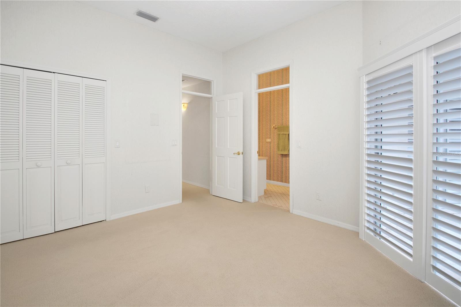 Image 20 of 31 For 235 Promenade Circle