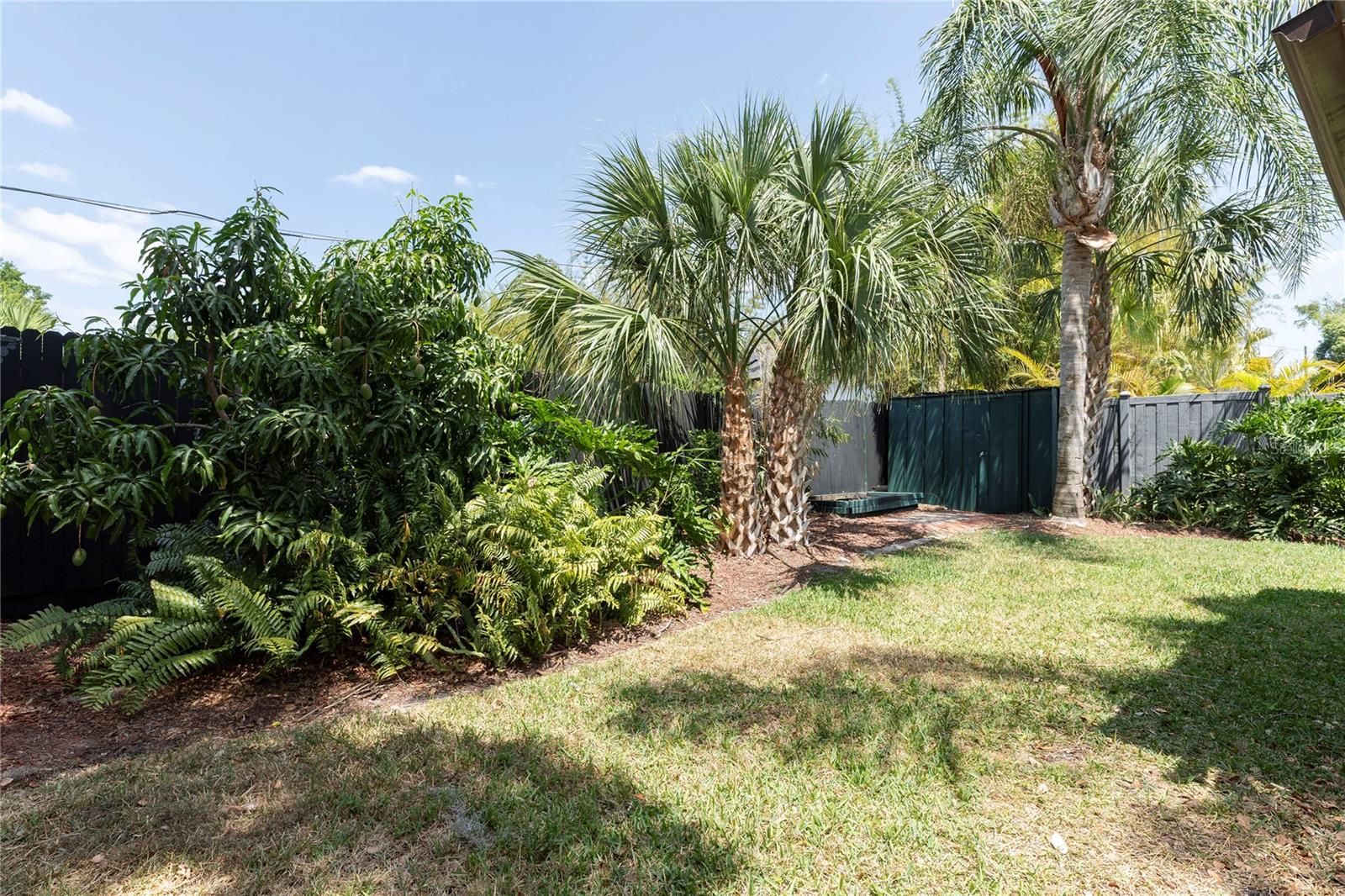 Image 3 of 9 For 2711 Parkland Drive