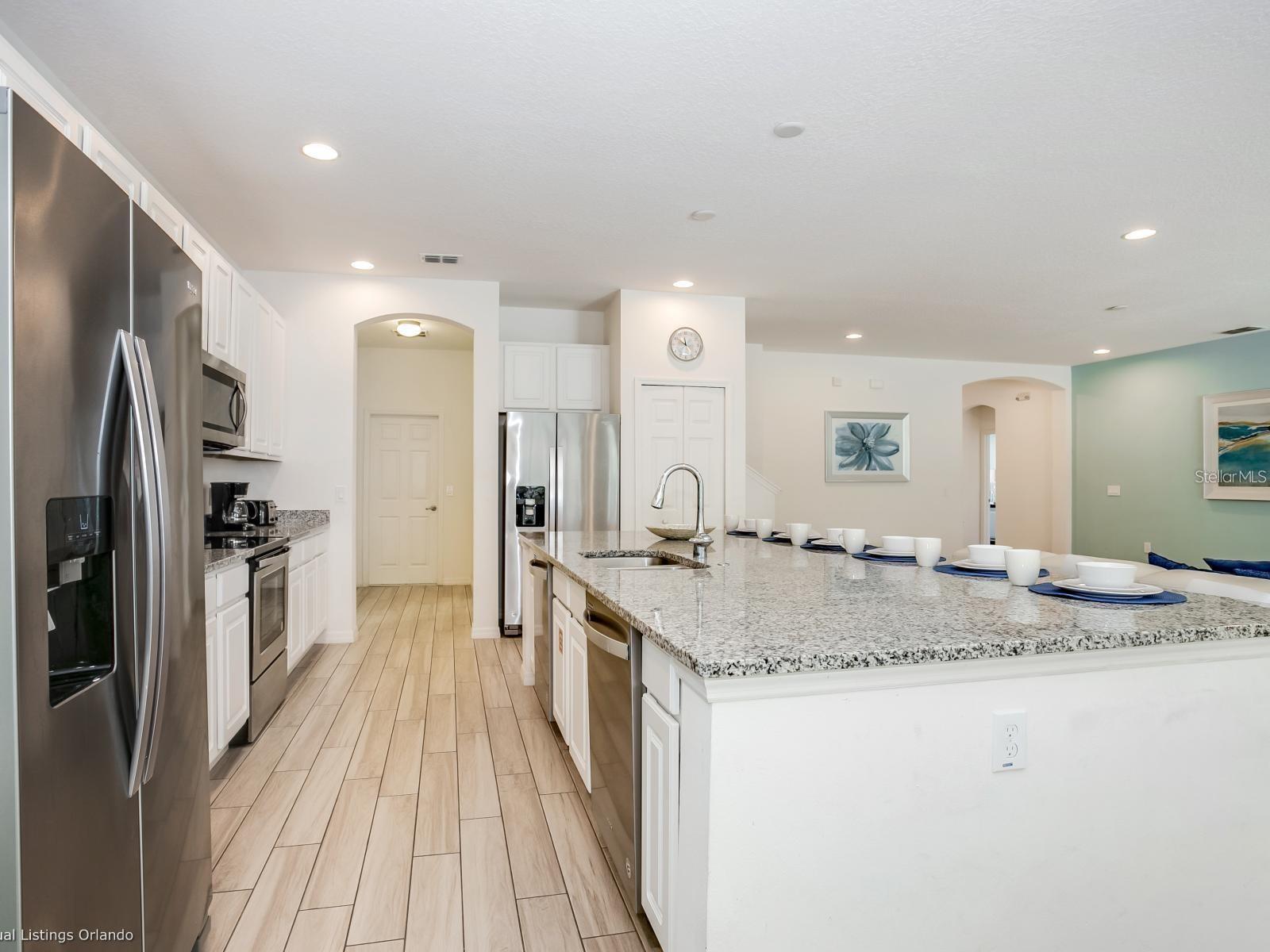 Image 11 of 89 For 6112 Broad Oak Drive