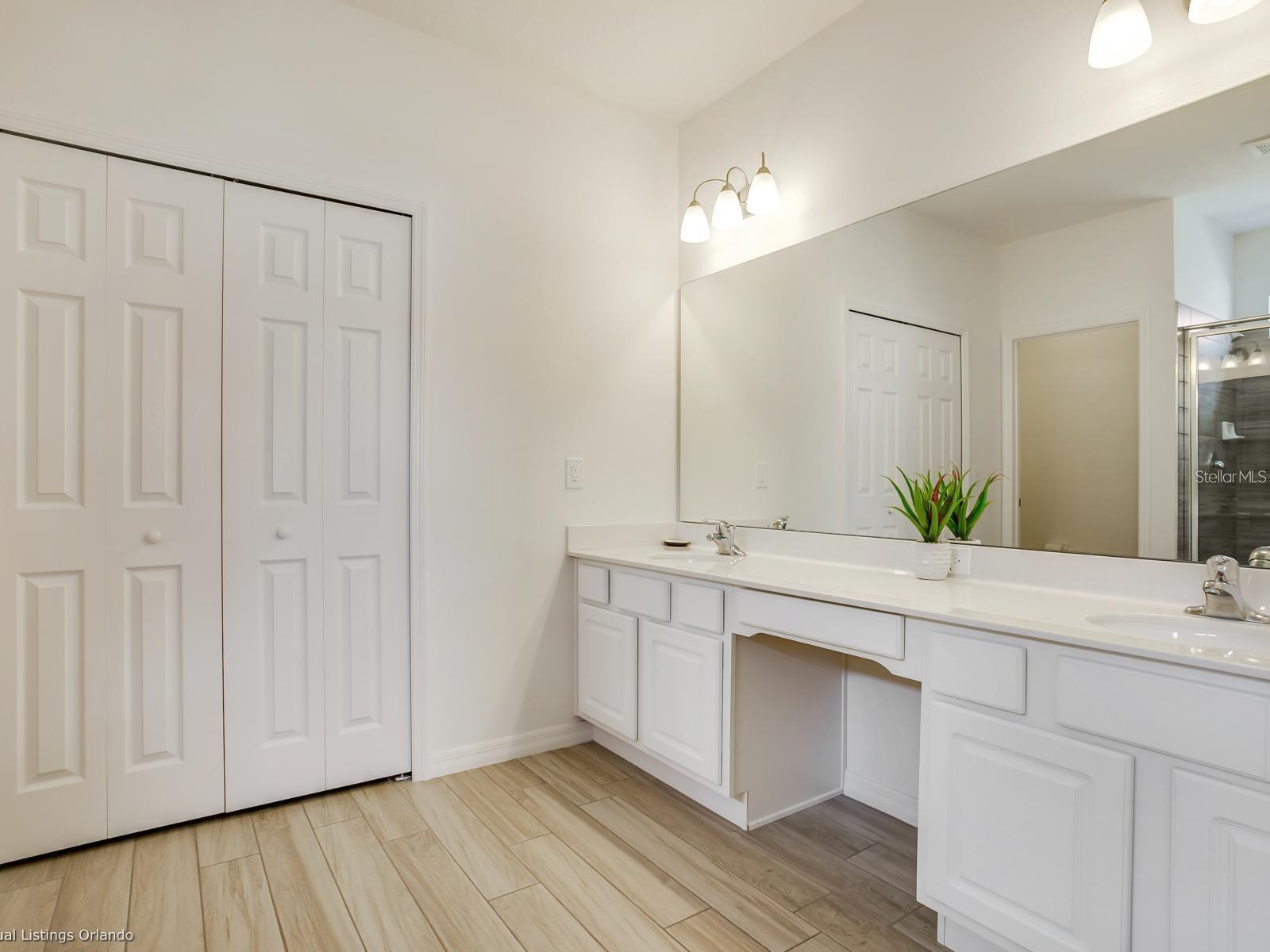 Image 33 of 89 For 6112 Broad Oak Drive