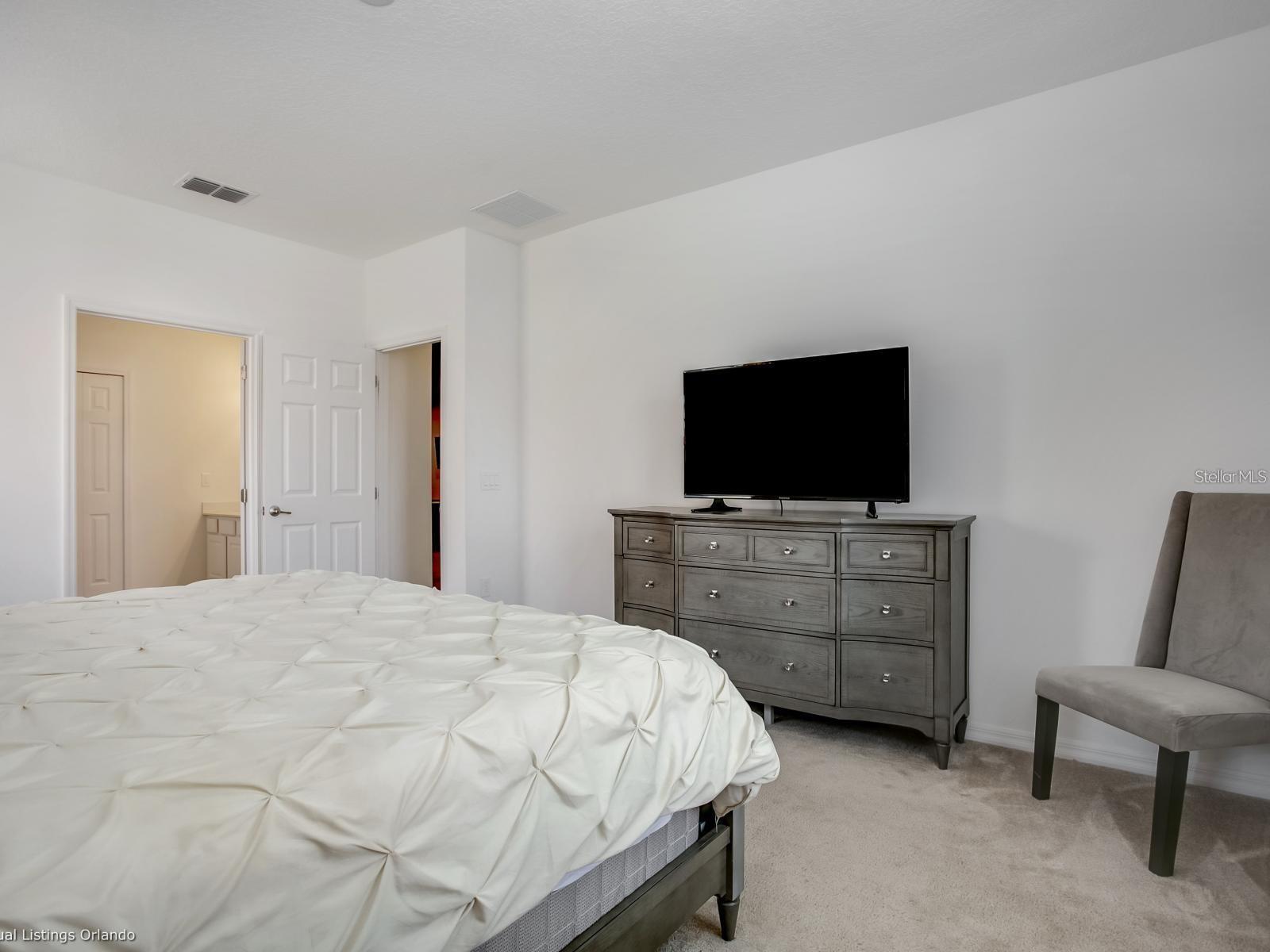 Image 37 of 89 For 6112 Broad Oak Drive