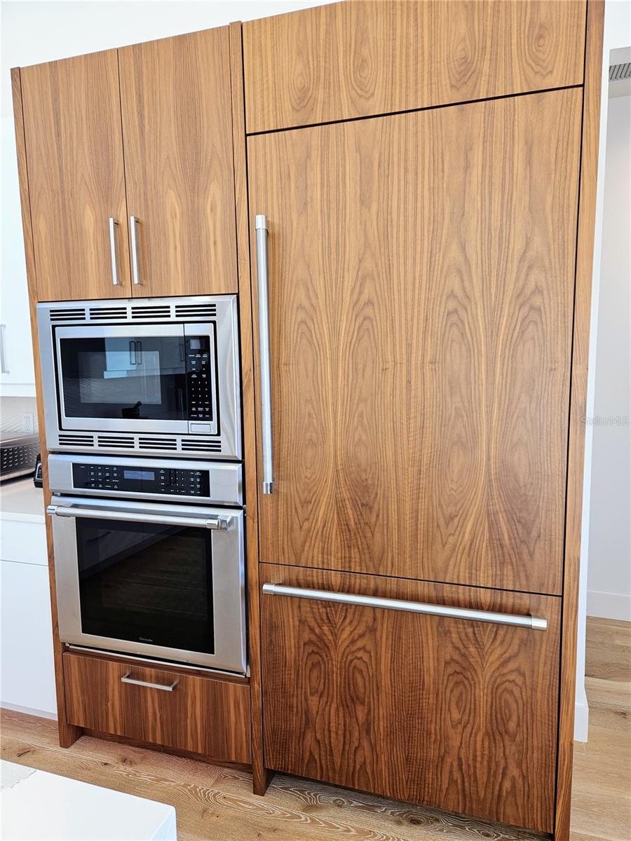 Image 13 of 51 For 2408 Nassau Street