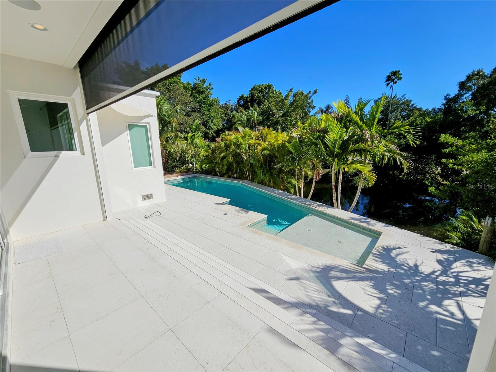 Image 37 of 51 For 2408 Nassau Street