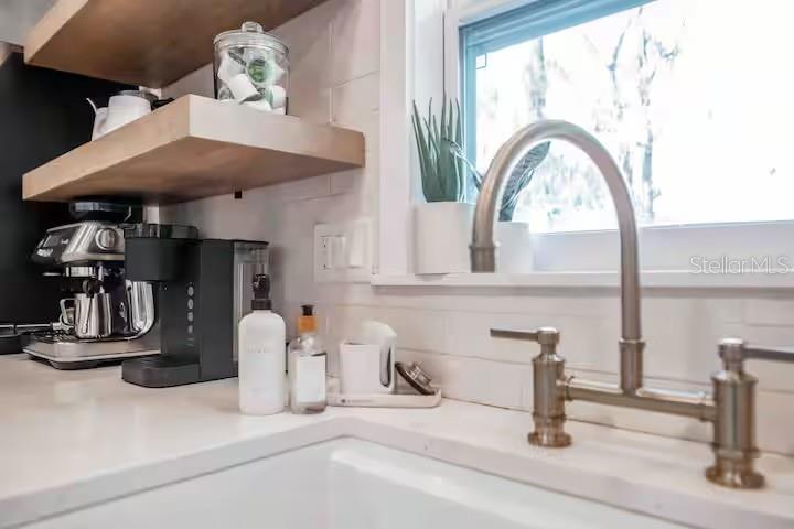 Image 17 of 59 For 2433 Lydia Way