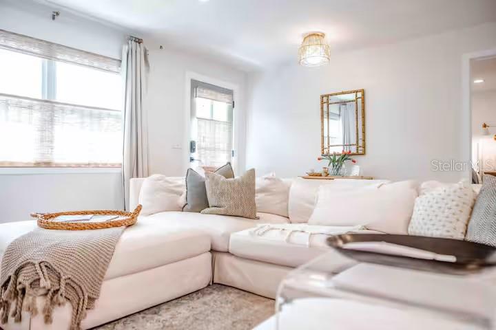 Image 8 of 59 For 2433 Lydia Way