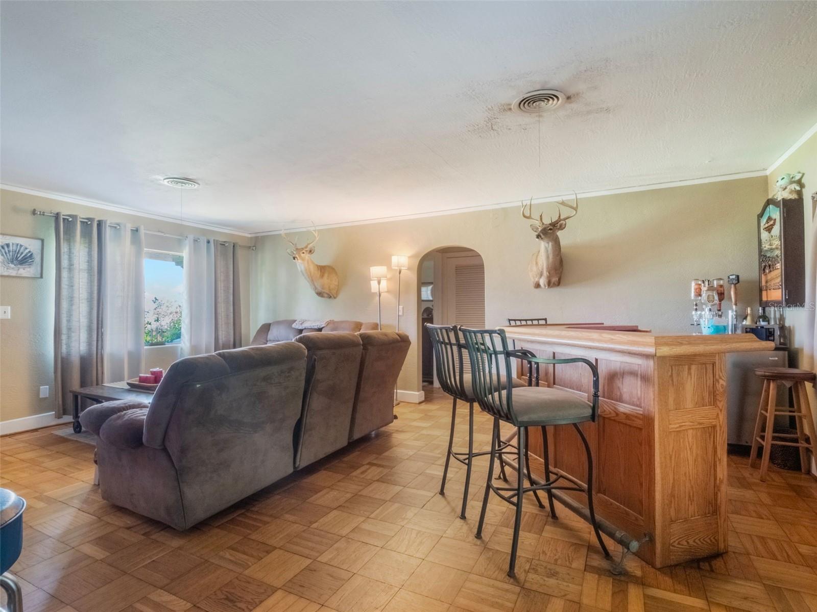 Image 14 of 33 For 12130 Lakeshore Drive