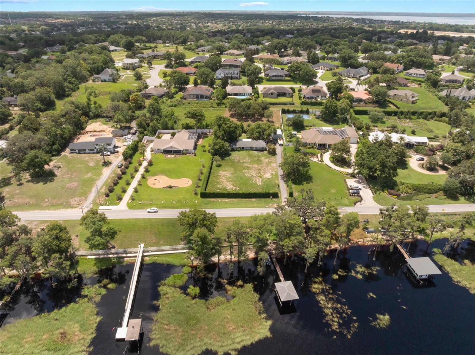 Image 6 of 33 For 12130 Lakeshore Drive