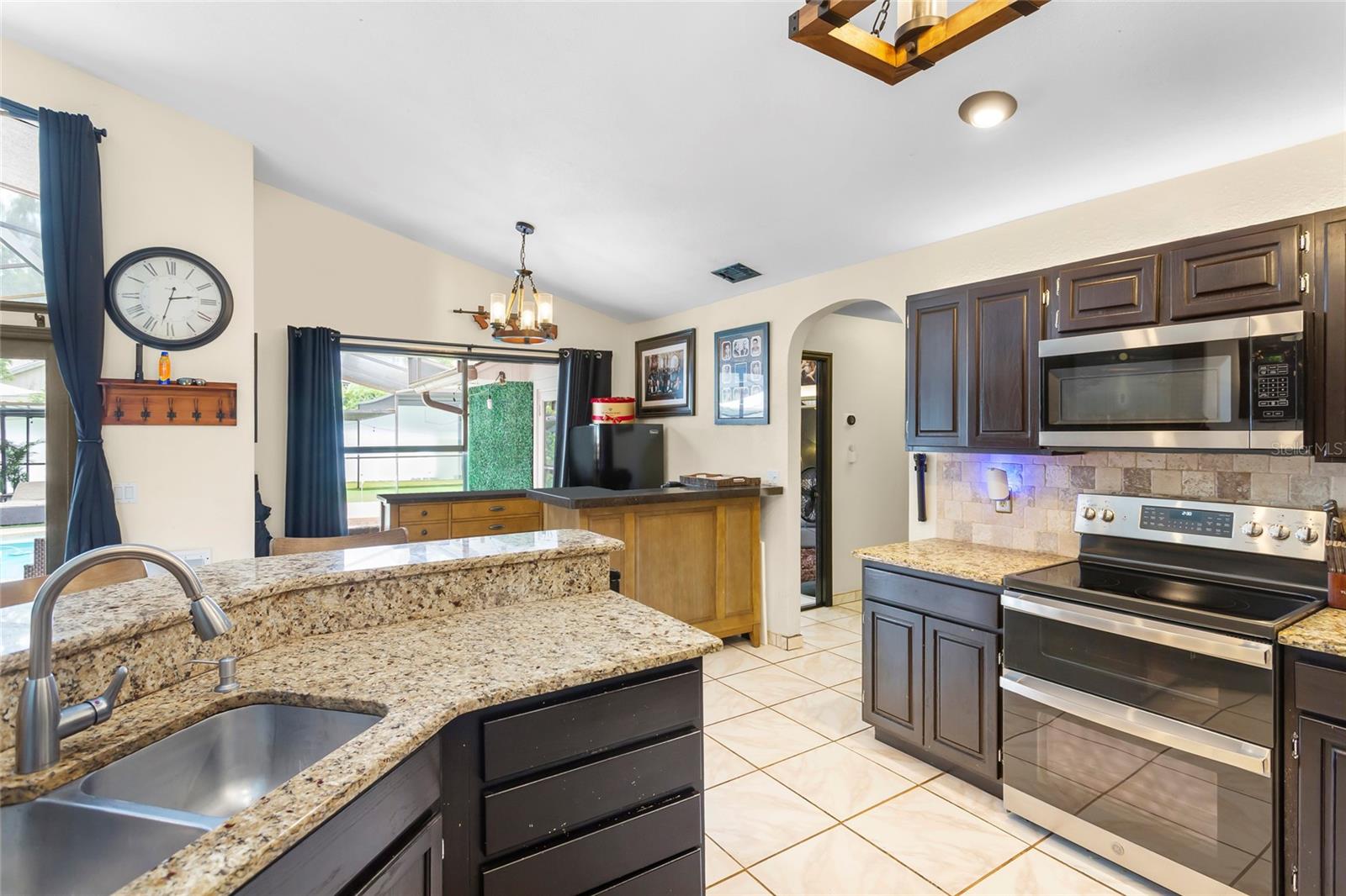 Image 17 of 59 For 9774 Bohart Court