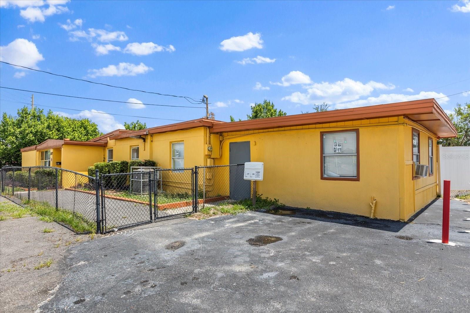 Image 3 of 33 For 1307 Pine Hills Road