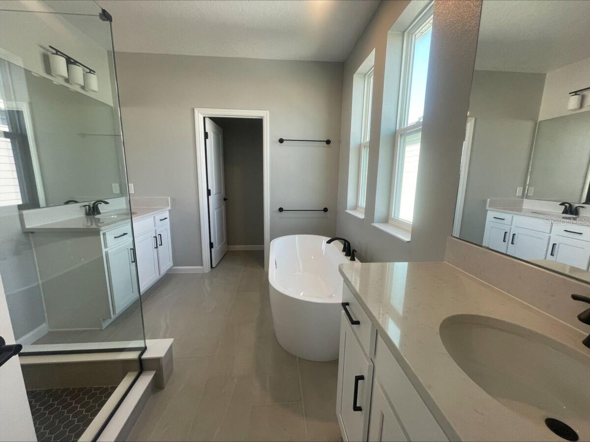 Image 21 of 30 For 5324 Center Lake Ranch Boulevard