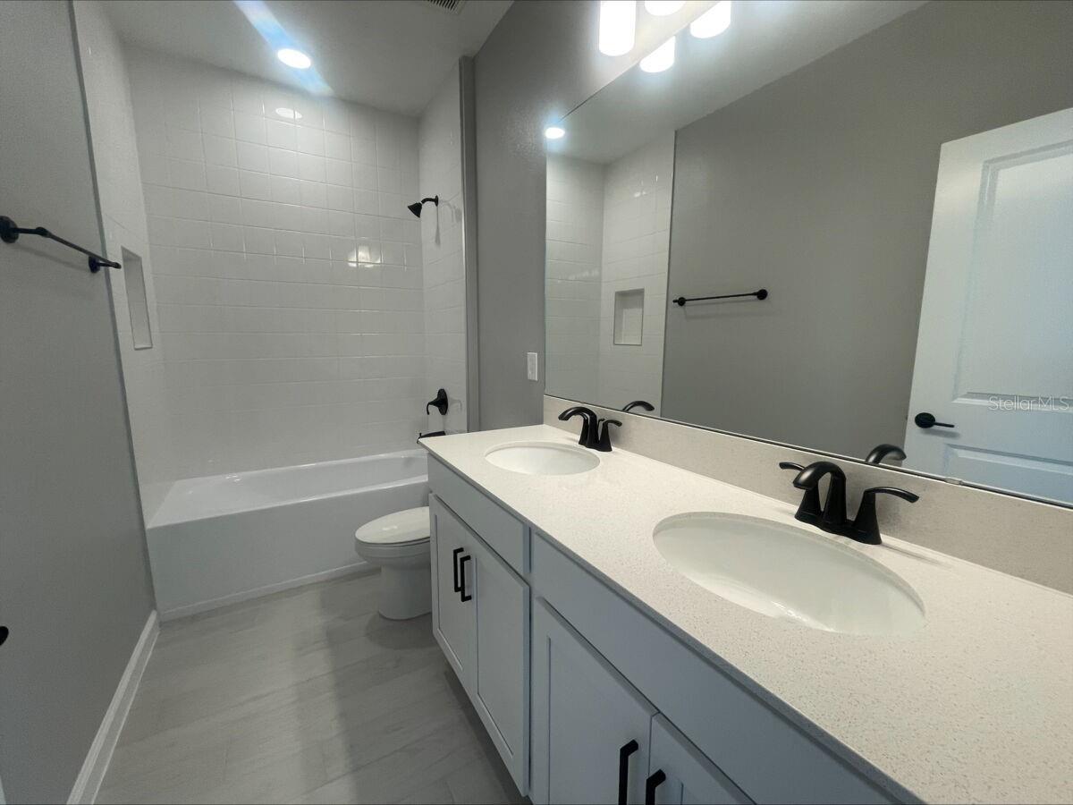 Image 24 of 30 For 5324 Center Lake Ranch Boulevard