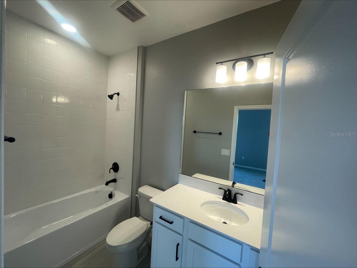 Image 28 of 30 For 5324 Center Lake Ranch Boulevard