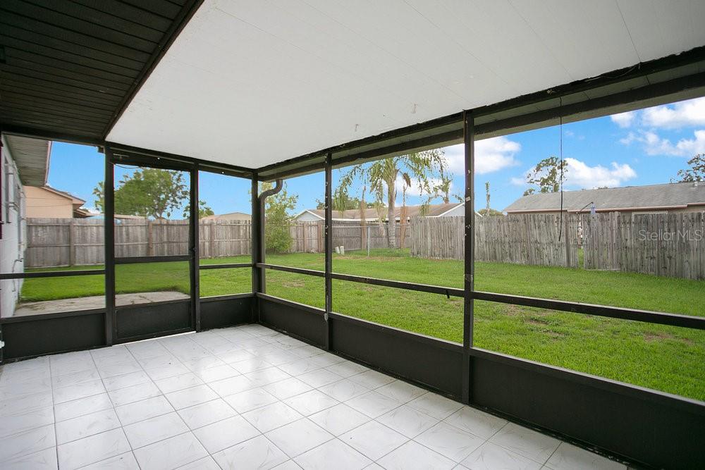 Image 21 of 33 For 7609 Winter Shade Drive