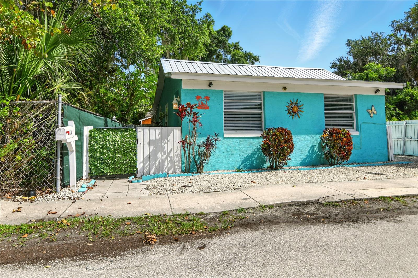 Image 3 of 25 For 318 Palm Street