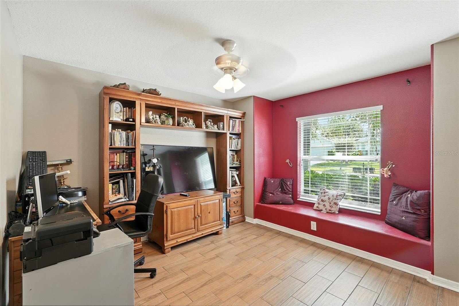 Image 11 of 32 For 14013 Hollow Crest Place