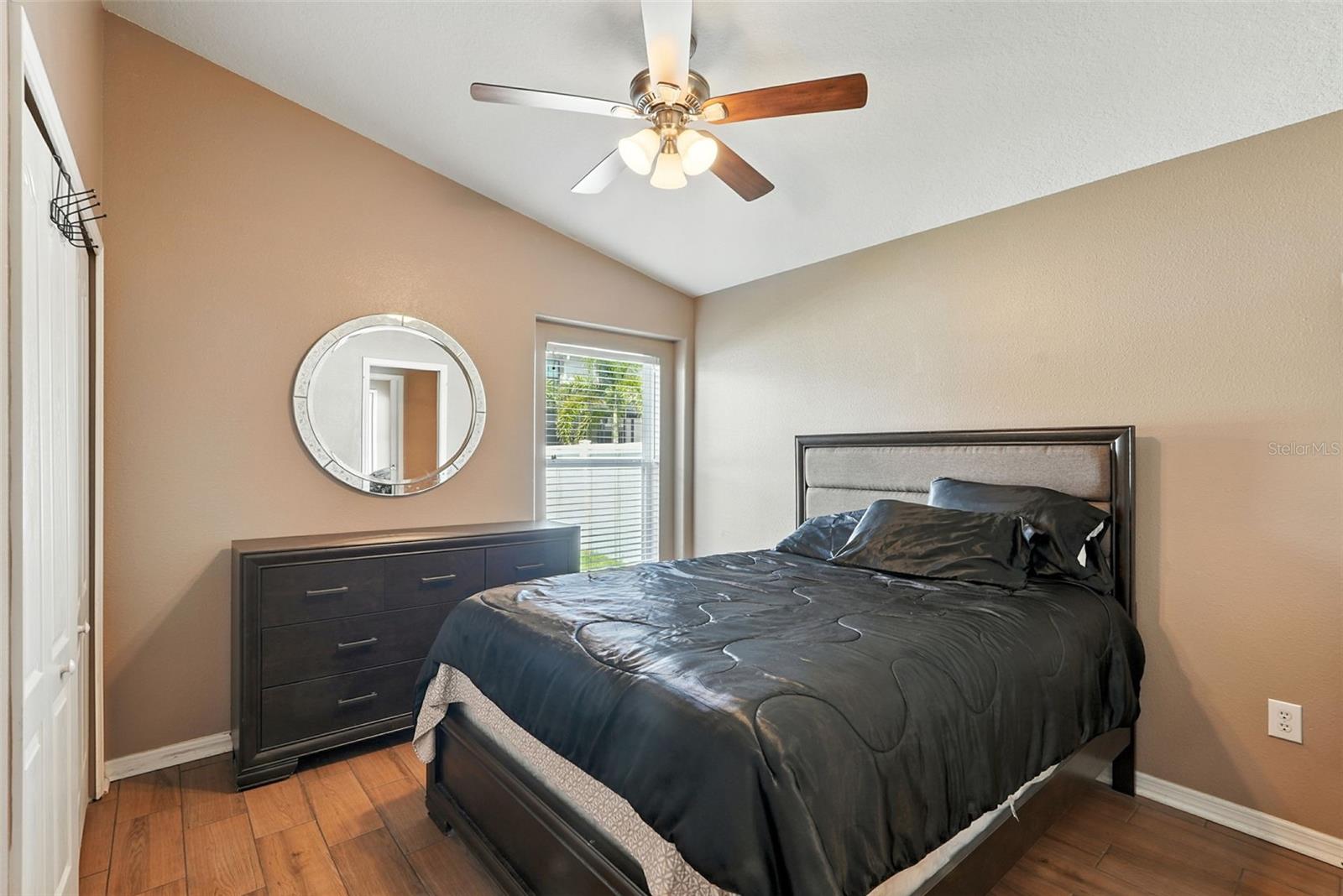 Image 16 of 32 For 14013 Hollow Crest Place