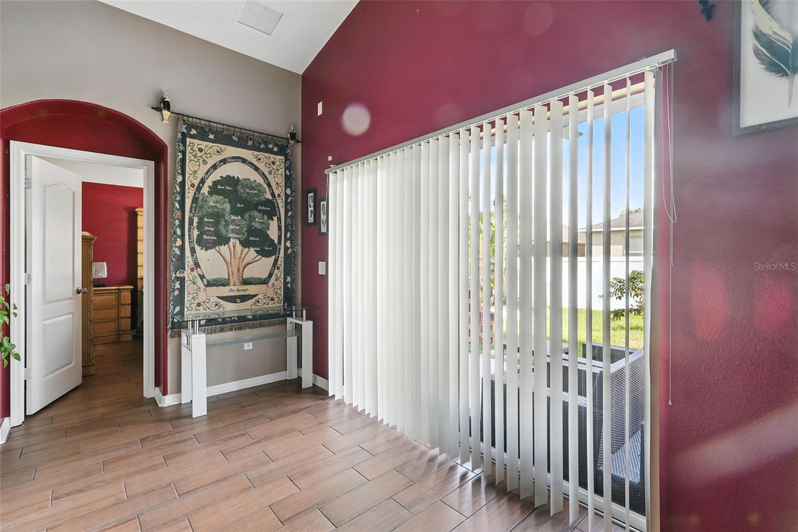 Image 20 of 32 For 14013 Hollow Crest Place