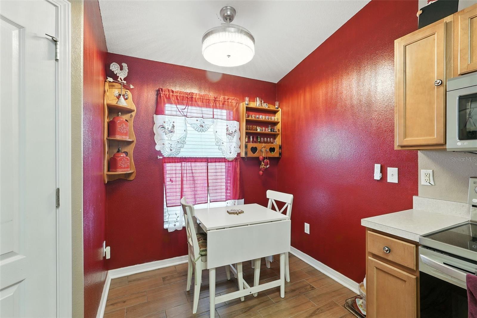 Image 7 of 32 For 14013 Hollow Crest Place