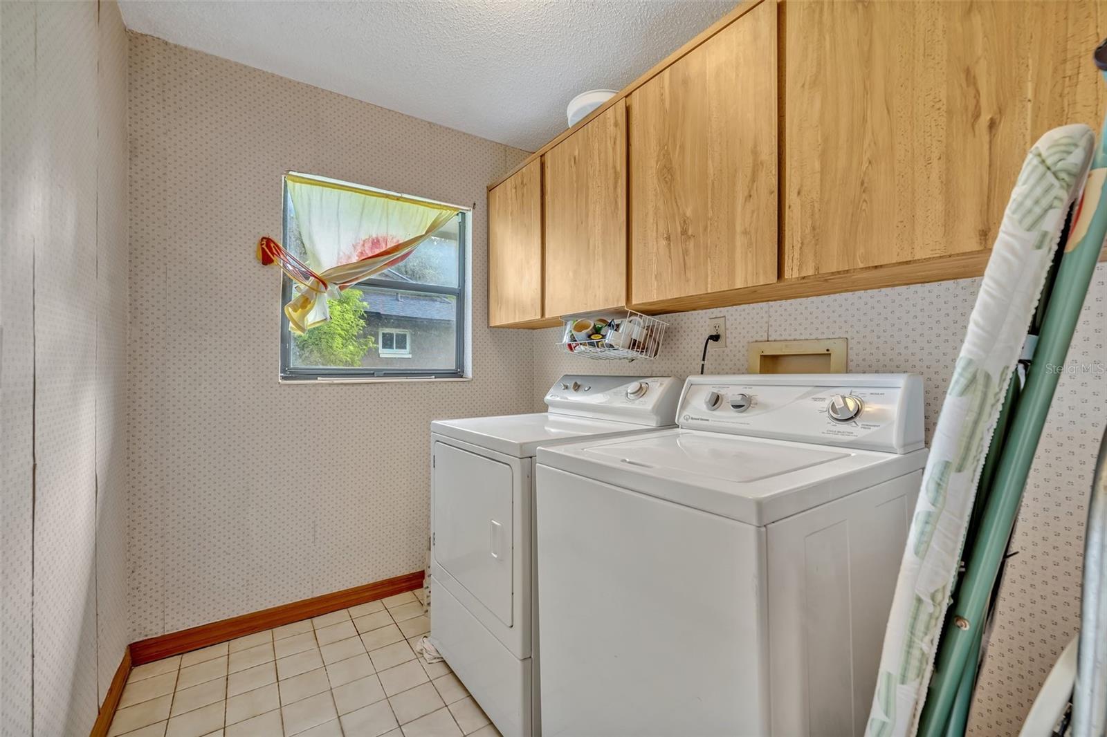 Image 21 of 24 For 1507 Golfside Drive