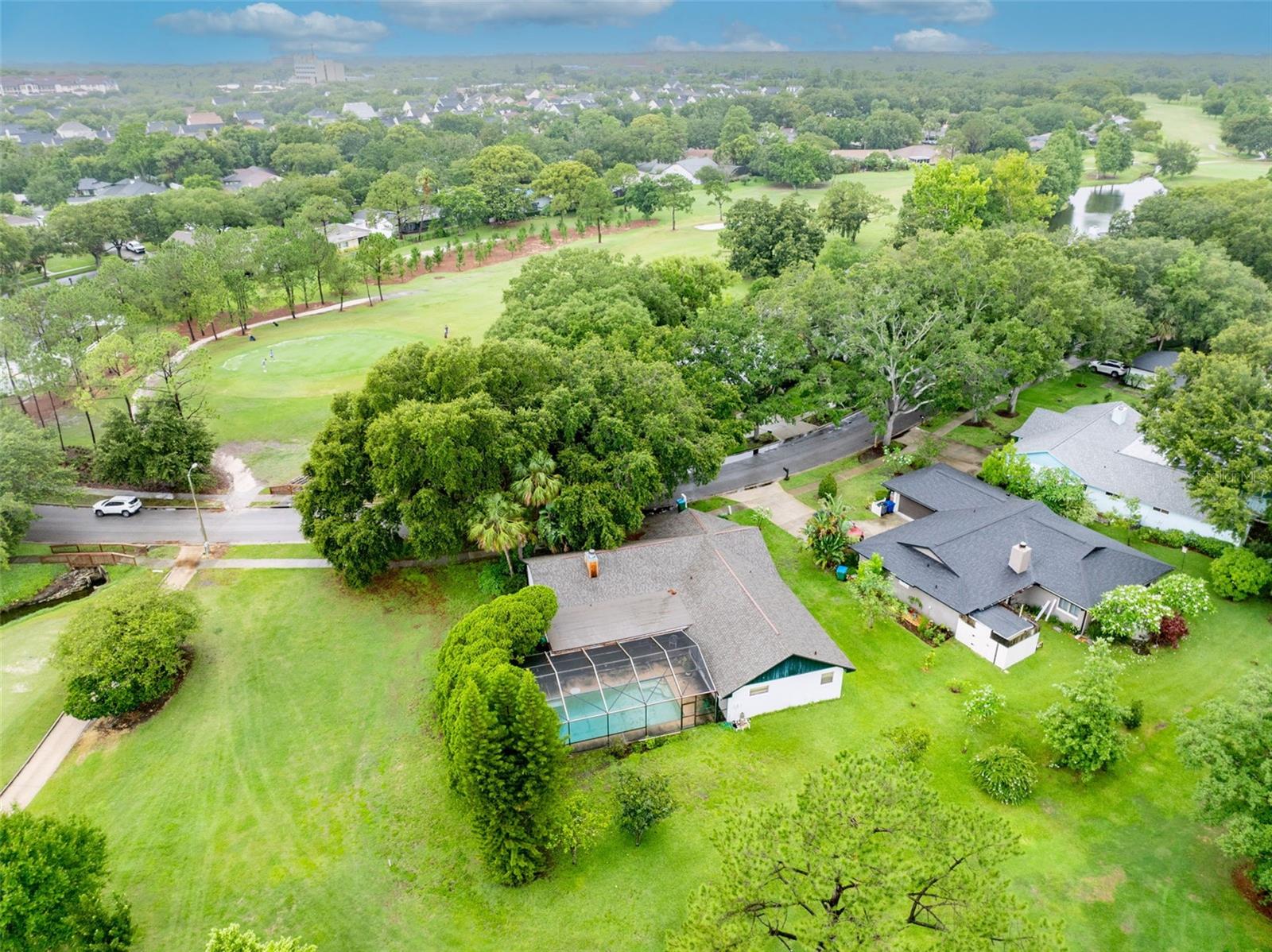Image 4 of 24 For 1507 Golfside Drive