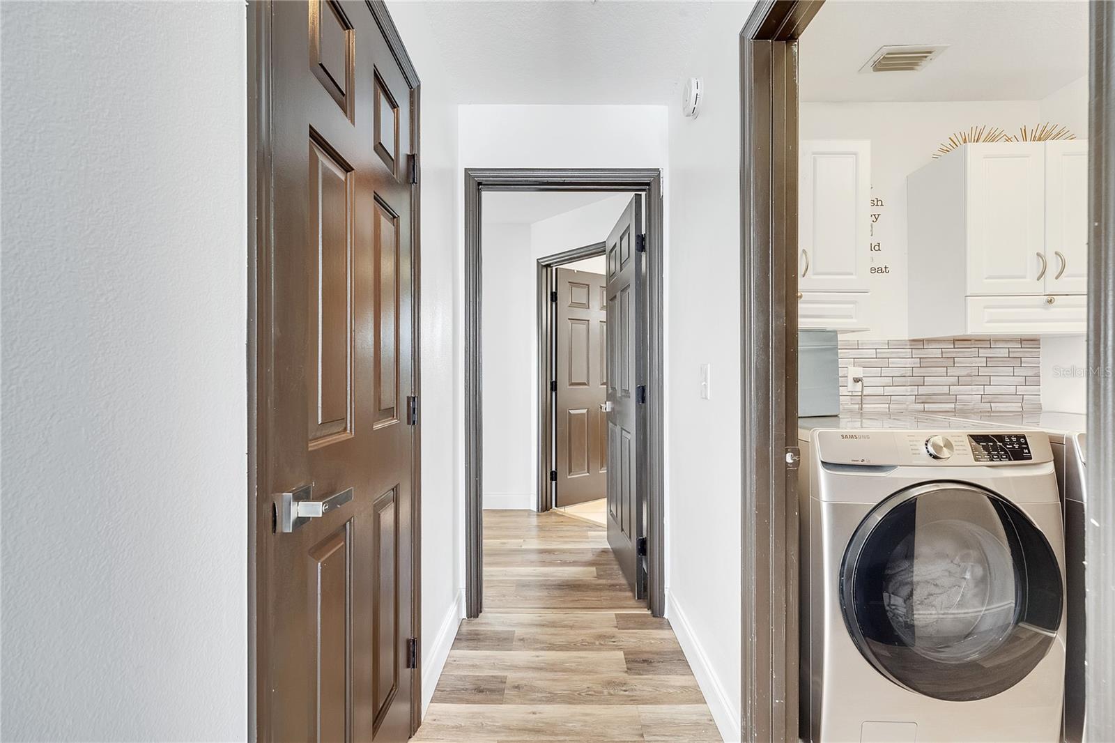 Image 25 of 66 For 13404 Bradwater Court