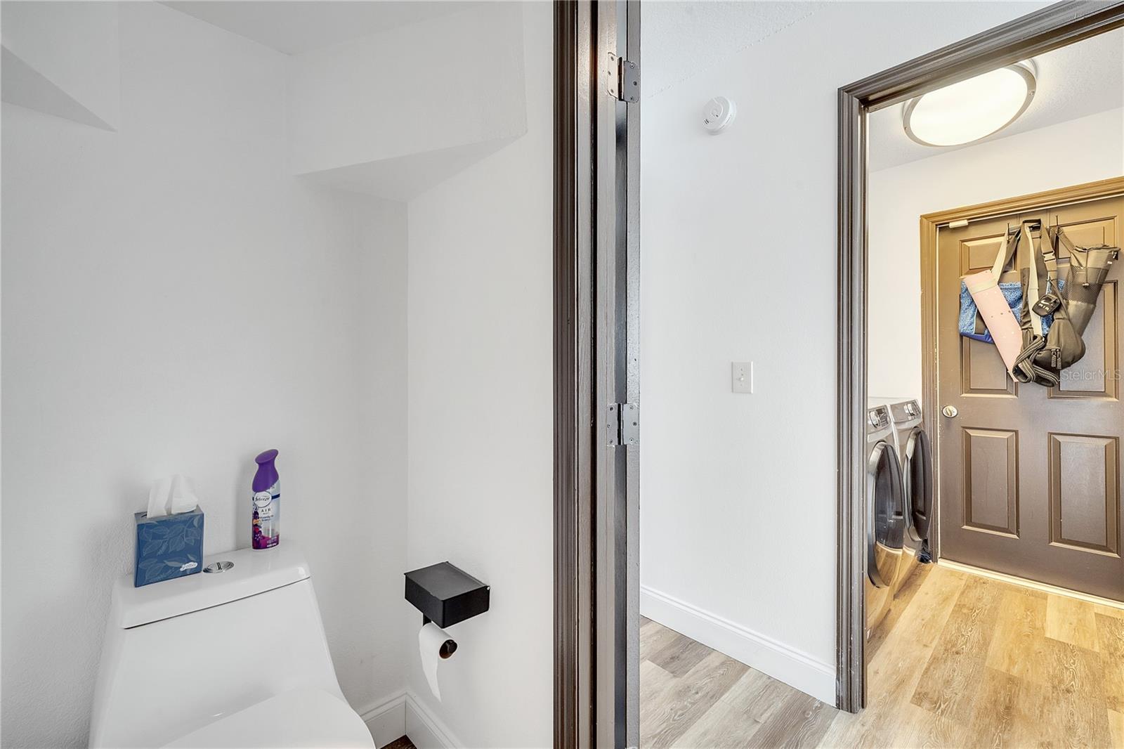Image 28 of 66 For 13404 Bradwater Court