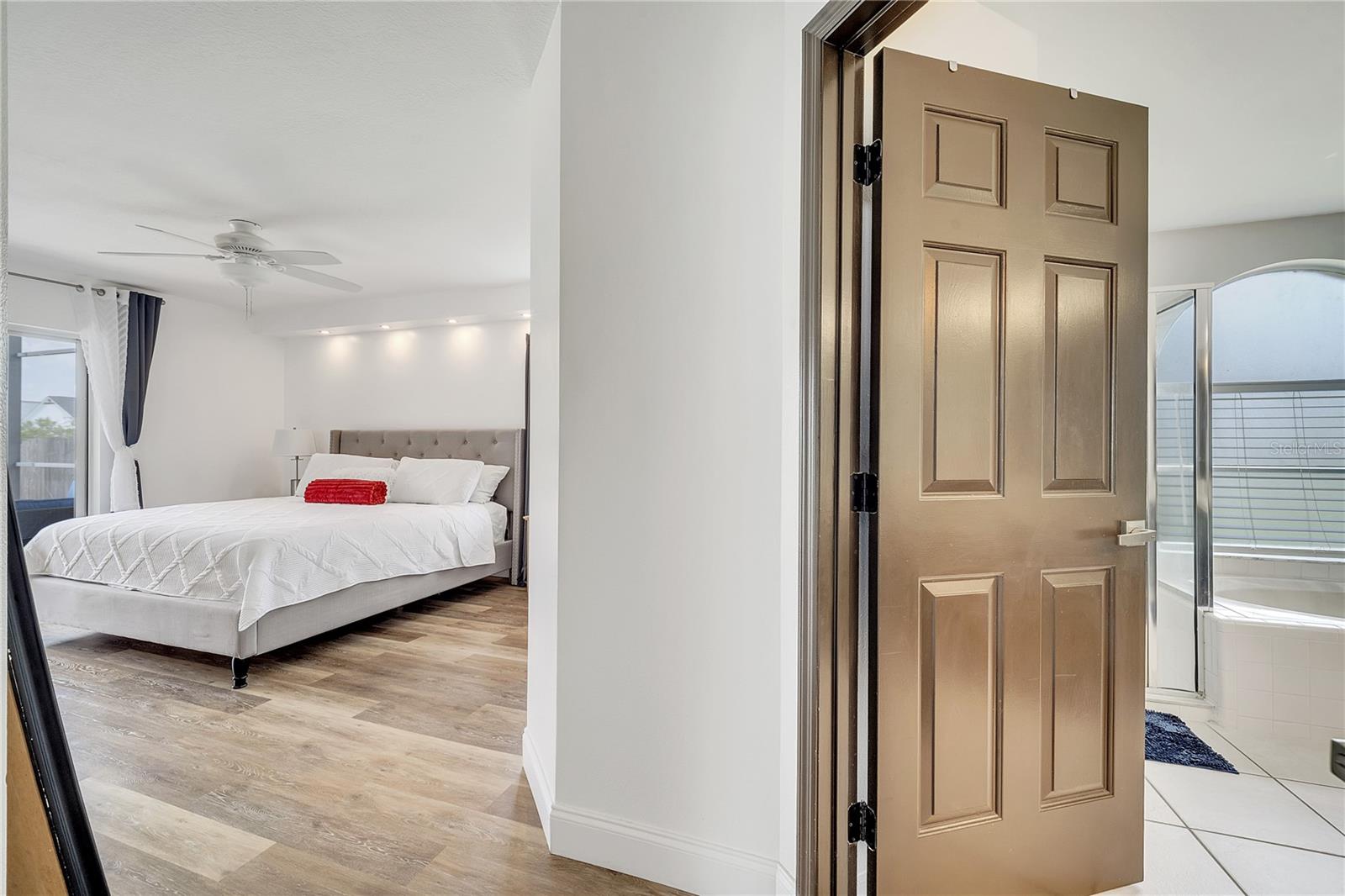 Image 30 of 66 For 13404 Bradwater Court