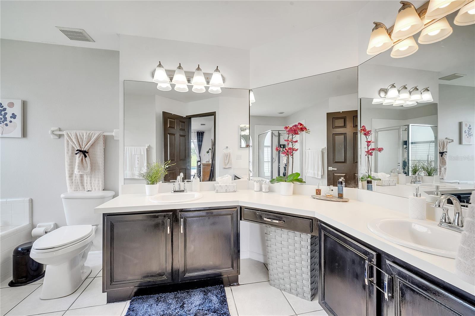 Image 31 of 66 For 13404 Bradwater Court